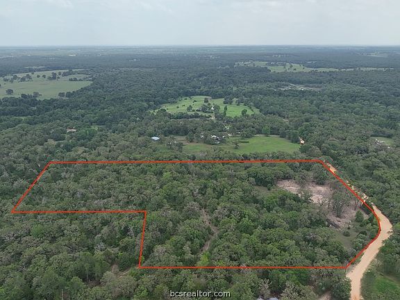 3rd image of 330 Sundown Rd