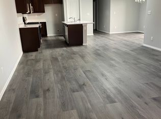 6121 Strand Loop SE, Albuquerque, NM 87106