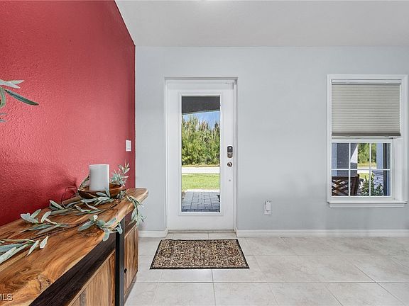 5th image of 3505 Mango St