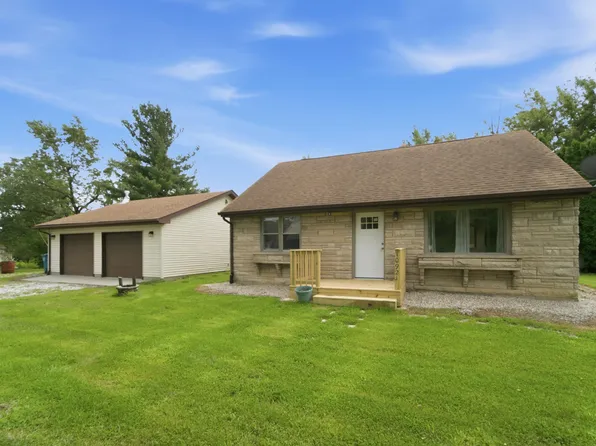 10921 Huron St, Cedar Lake, IN 46303