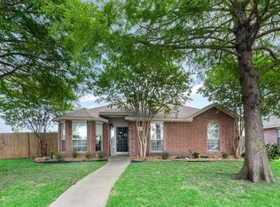 7018 Caruth Dr, Rowlett, TX 75089