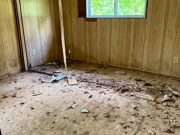 5th image of 4856 Deleon Dr
