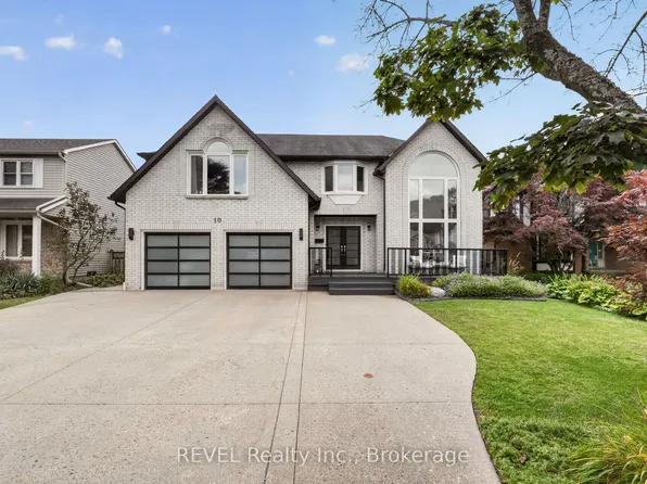 10 Meadowbrook Ln, Pelham, ON L0S 1E4