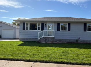 1674 44th Ave, Columbus, NE 68601