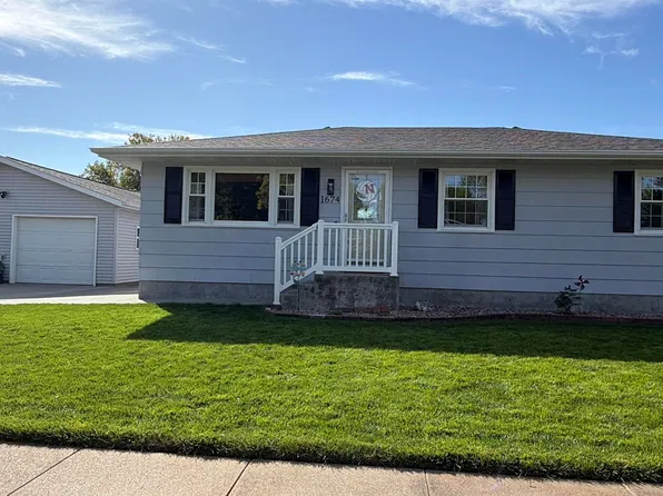 1674 44th Ave, Columbus, NE 68601