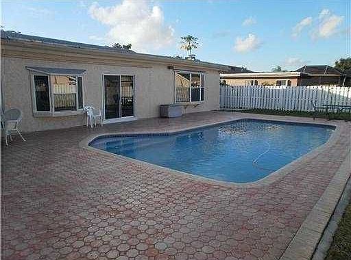 5th image of 1300 NW 79th Ave