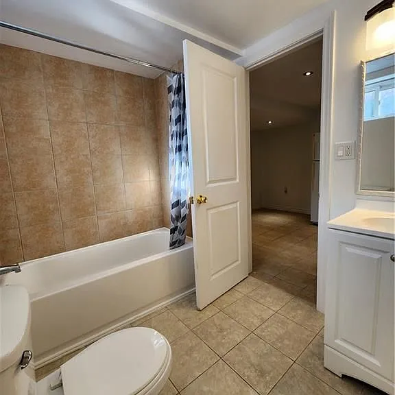 26 Stewart Ave #LOWER — Photo 7