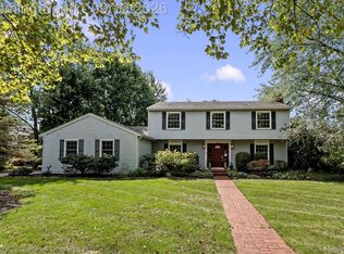 1027 Springfield Dr, Northville, MI 48167