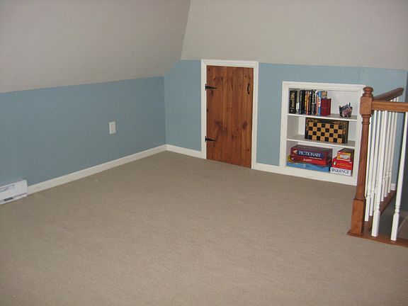 3rd image of 211 Brimmer Ave #B