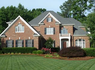 317 Devonhall Ln, Cary, NC 27518