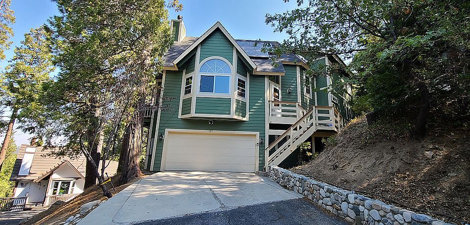 1st image of 127 Cumberland Dr