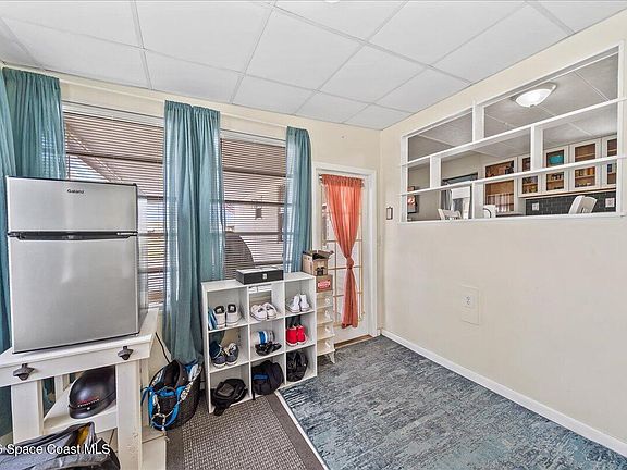 4th image of 1228 Shell Ct NE