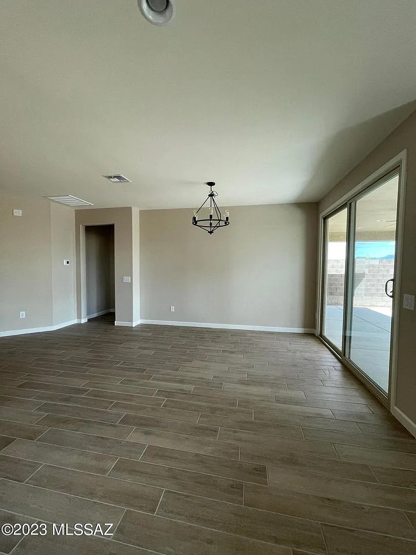 4 Bed / 3 Bath Energy-efficient home! Highly-desired community, Saguaros Viejos,in Oro Valley. — Photo 3