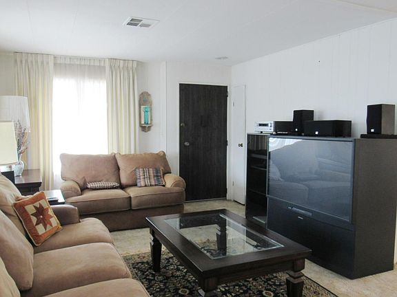 4th image of 1225 Vienna Dr #286