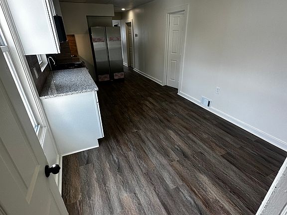 2nd image of 2638 W Lyndale St Unit 1