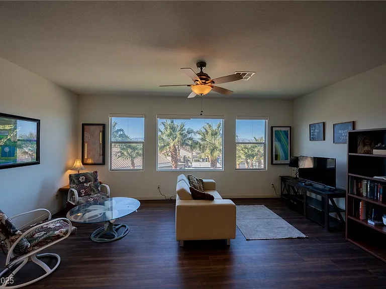 359 Hoskins Ct — Photo 61