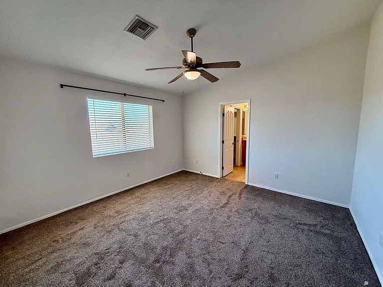 11800 E Eclipse Ct — Photo 5