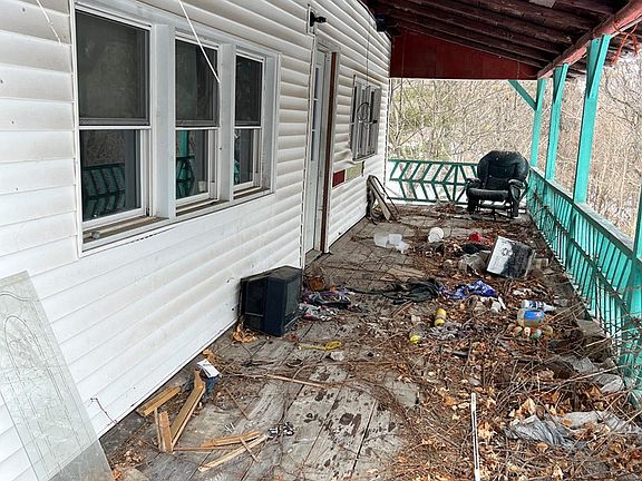 2nd image of 13 Ellsberry Ln