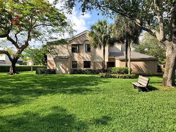 5th image of 9859 NW 1st Ct