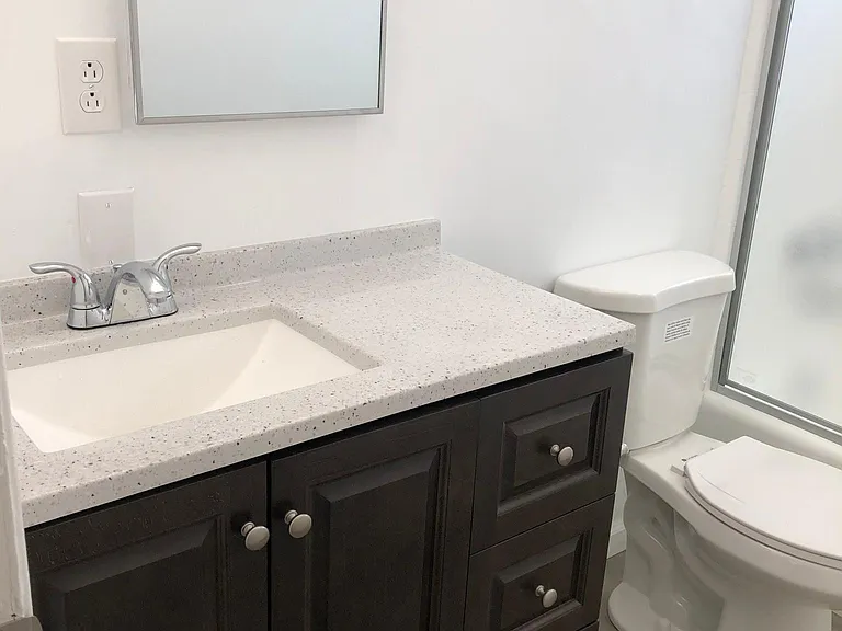 518-524 S 6th St #520-B — Photo 11