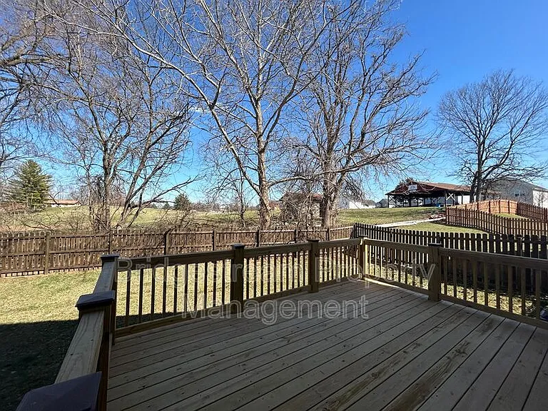 14 Cascade Dr — Photo 22