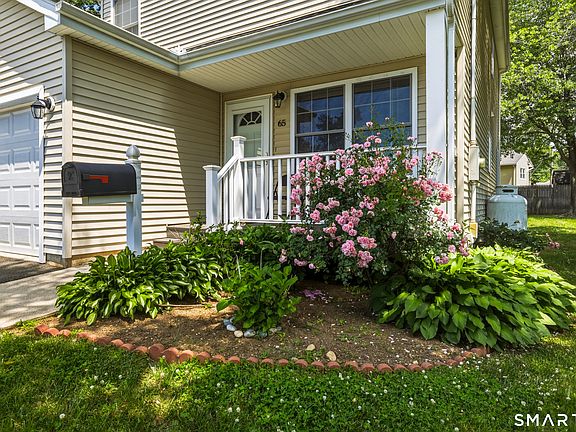 3rd image of 65 Carol Drive