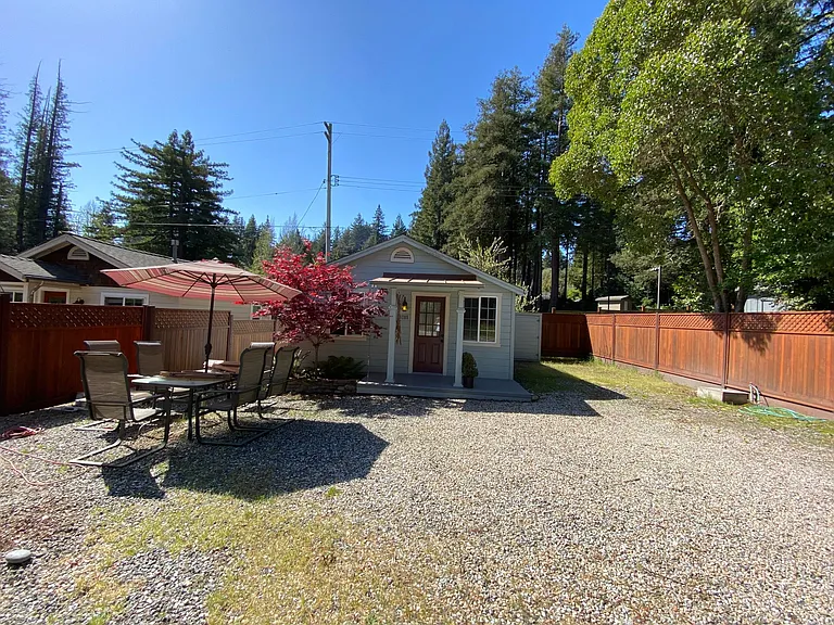 Valley Dr — Photo 5