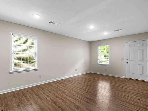 2nd image of 522-524 Godfrey Ln