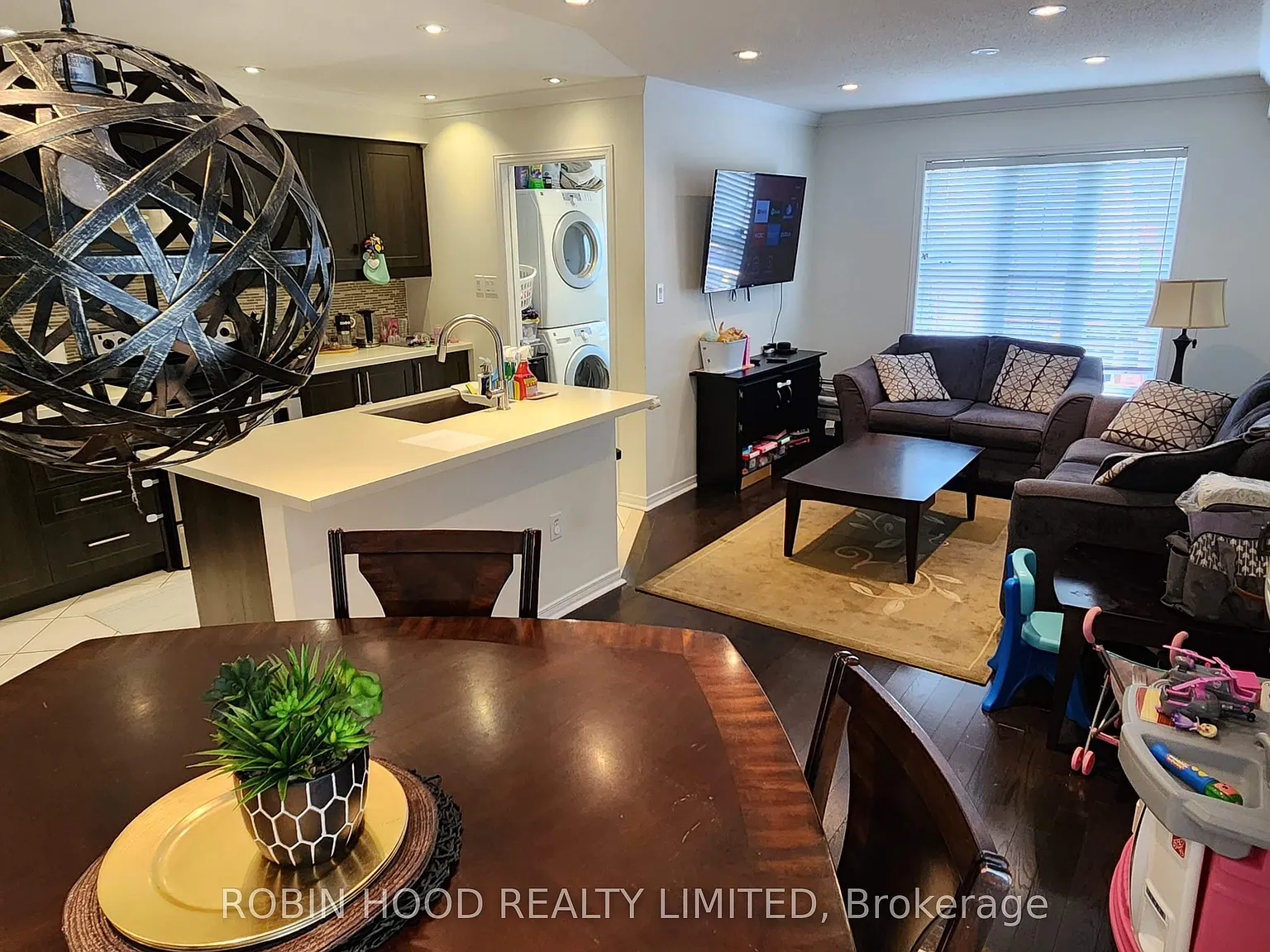 5 bed, $4,295 — Photo 4