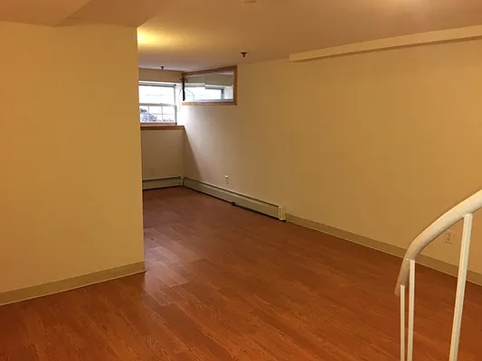 Rented by Astoria Realty | media 18