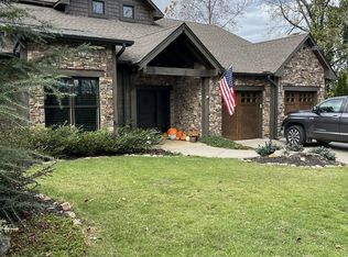 330 E 2nd St, Blue Ridge, GA 30513