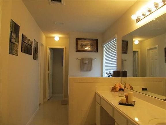 3rd image of 2114 Shadow Creek Dr