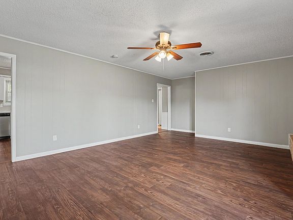 5th image of 5601 37th St