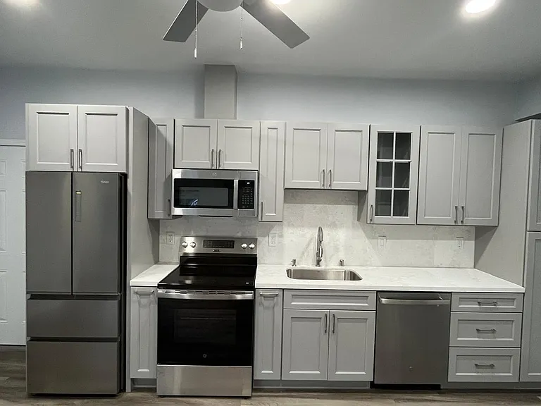 28 Martins Ln #2 — Photo 11