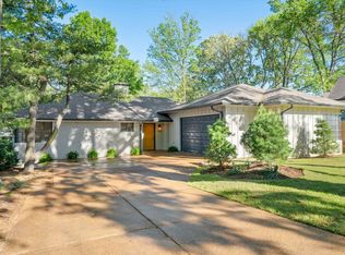 812 West Dr, Memphis, TN 38112