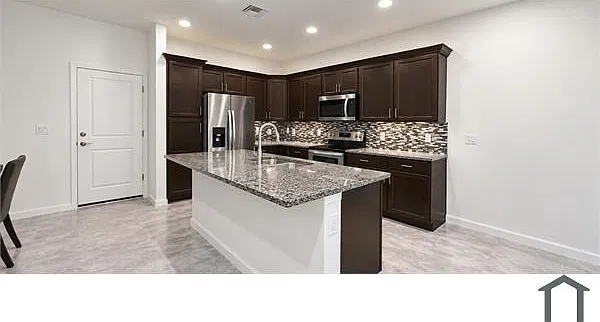 3 bed, 1890 sqft, $4,200 — Photo 4