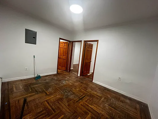 Rented by King Zone Realty Inc | media 1