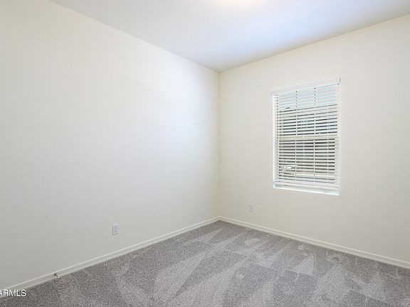 5th image of 2398 E ALONSO Drive