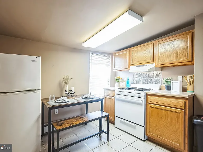 1124 S 15th St — Photo 12