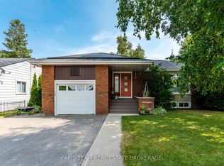 44 Jeffery St, Penetanguishene, ON L9M1K5