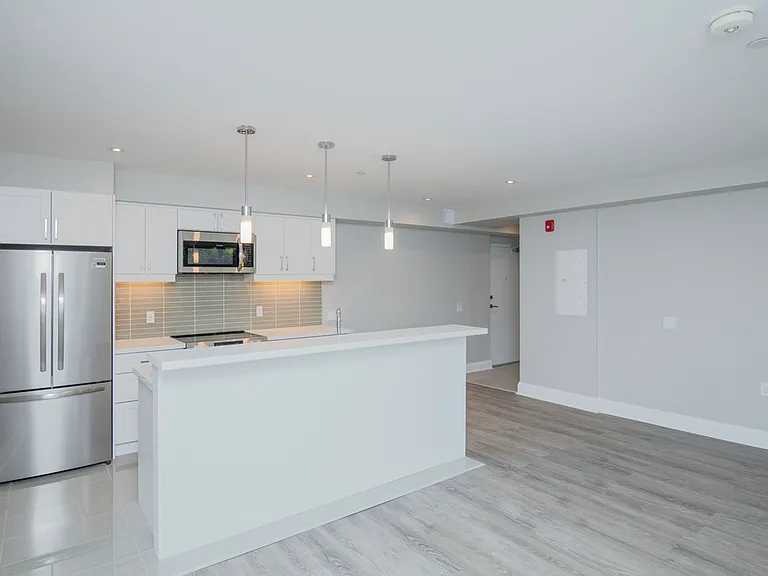 806 Kennedy Rd — Photo 16