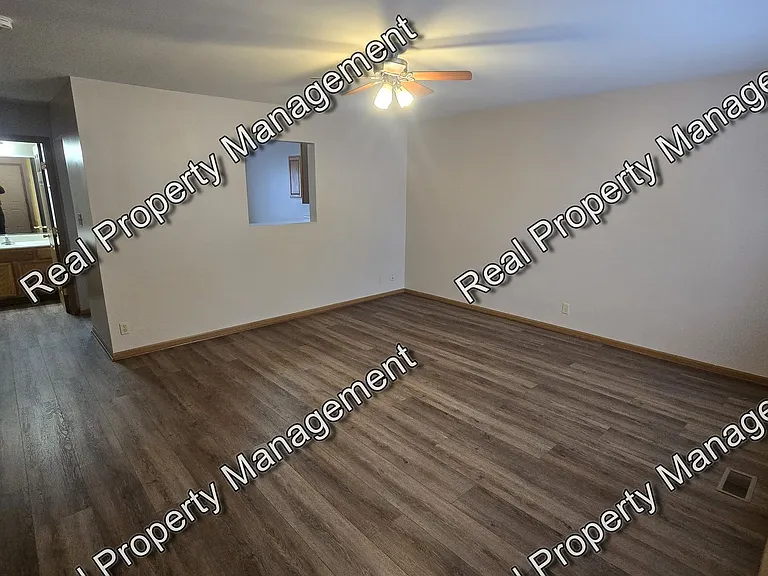 1710 Firestone Ln #F — Photo 7