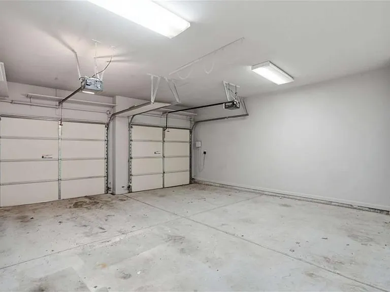 3345 Olivia Ct — Photo 23