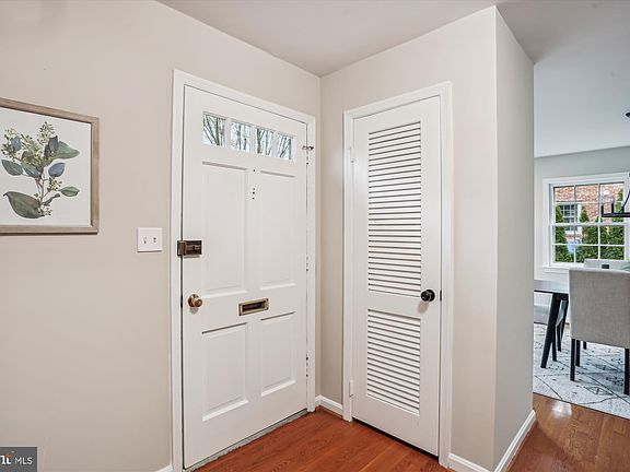 2nd image of 7009 Wolftree Ln