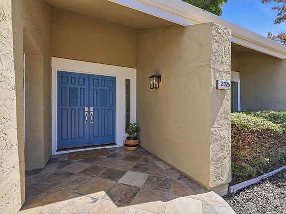 5th image of 2325 Monaco Dr