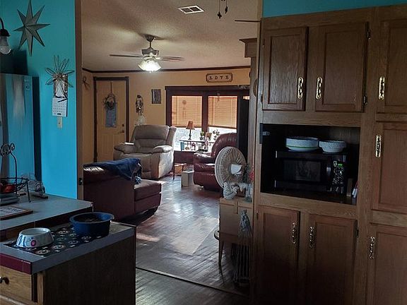 5th image of 5521 Creekview Dr