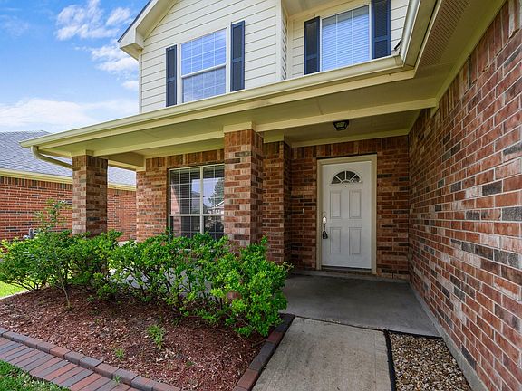 5th image of 24422 Hampton Lakes Dr