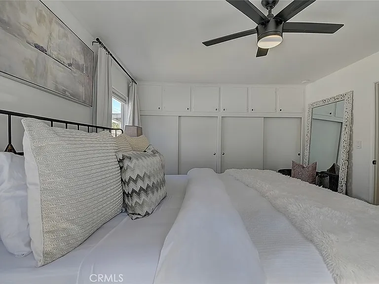 444 N Shattuck Pl — Photo 26