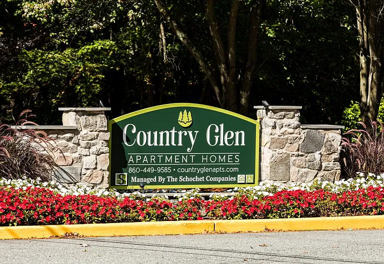 Country Glen Apartments — Photo 15