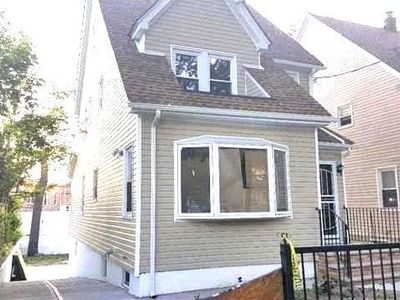 10450 198th St, Jamaica, NY, 11412